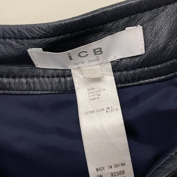 ICB Navy Flare Casual Side Zipper Genuine Sheepskin Leather Mini Skirt - Picture 5 of 5